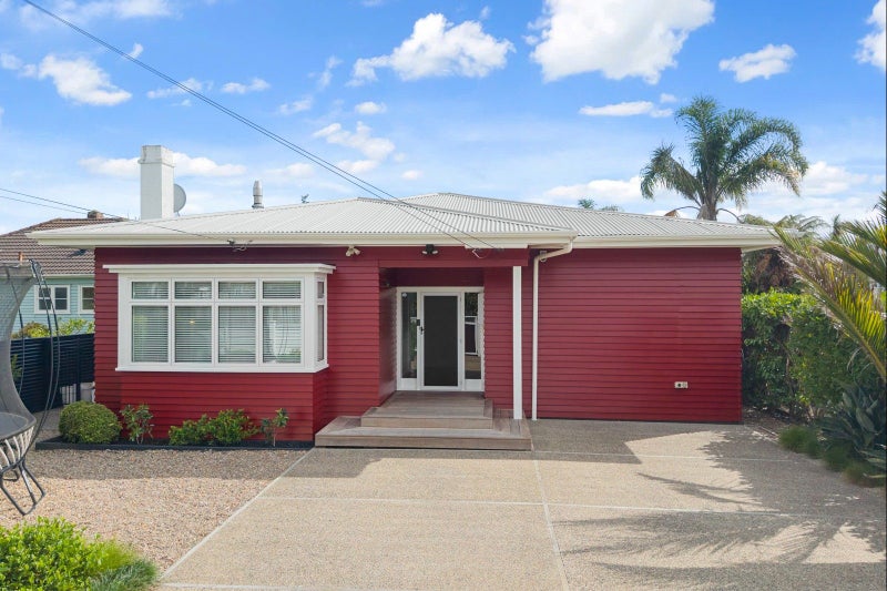 38 Cambourne Road, Sandringham, Auckland - Carousel 1