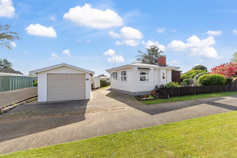 14 Shaw Avenue, Paeroa, Paeroa - Carousel 2