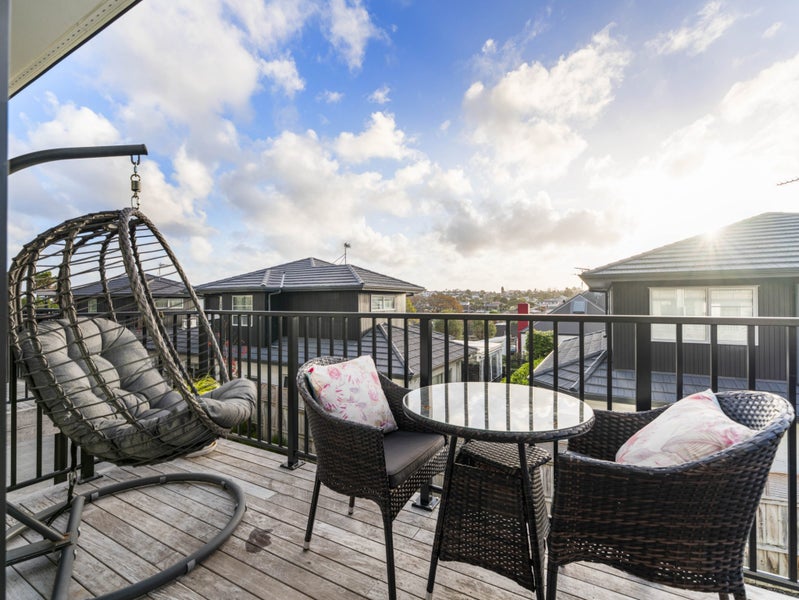 12 Panoni Lane, Howick, Auckland - Carousel 1
