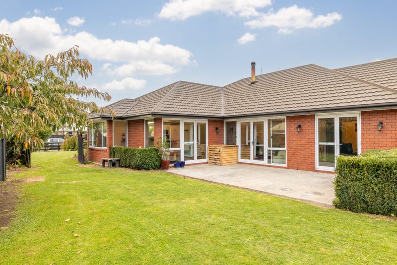 32 Oak Tree Lane, Rolleston, Rolleston - Carousel 1