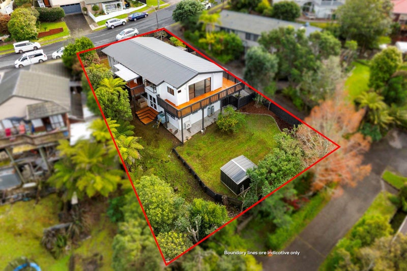 10 Lagoon Way, West Harbour, Auckland - Carousel 1