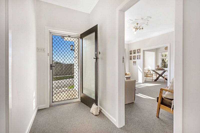 221 St Leonards Ave, Saint Leonards, Hastings - Carousel 2