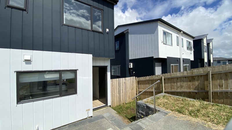 13A Crestview Rise, Papakura, Papakura, Auckland - Carousel 1