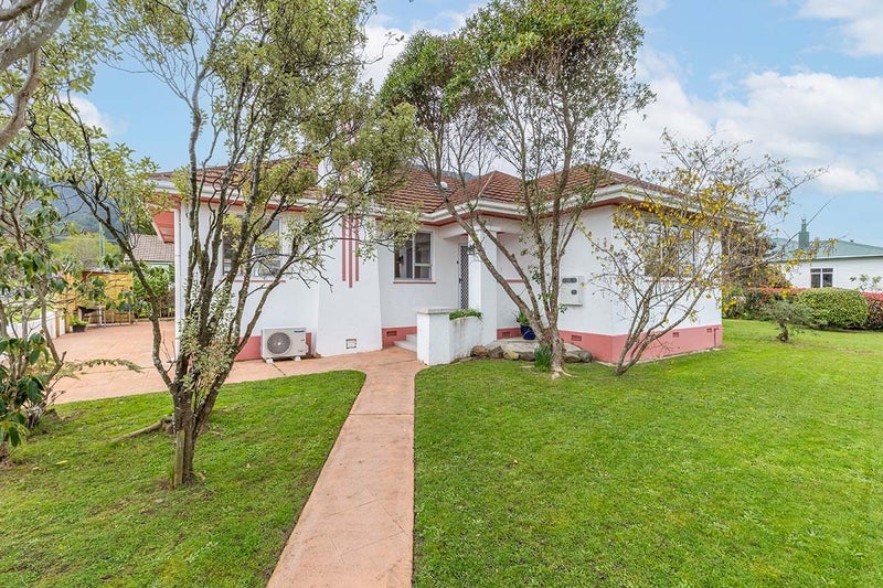 12 Emerson Street, Te Aroha, Te Aroha - Carousel 1