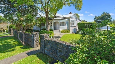 12 St Leonards Road, Devonport, Auckland - Carousel 1