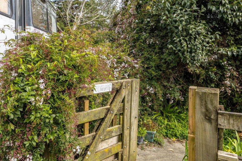 51 Fairview Crescent, Omiha, Waiheke Island - Carousel 1