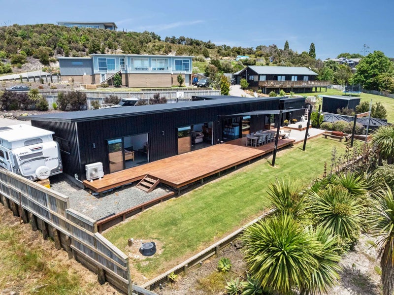 17C Eagles Way, Cable Bay, Cable Bay - Carousel 1