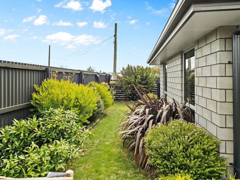 18 Johnstone Street, Tinwald, Ashburton - Carousel 22