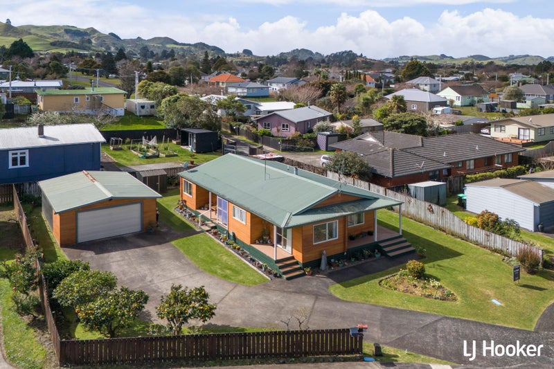 12 Carrick Robertson Place, Waihi, Waihi - Carousel 1