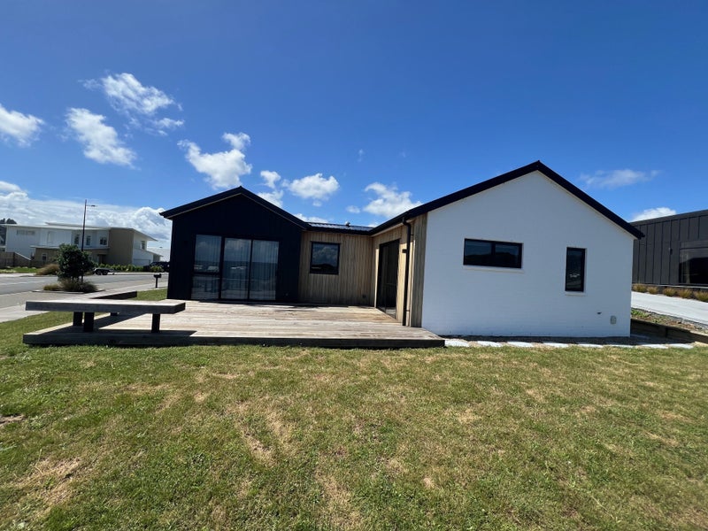 2 Tunarau Street, Raglan, Raglan - Carousel 23