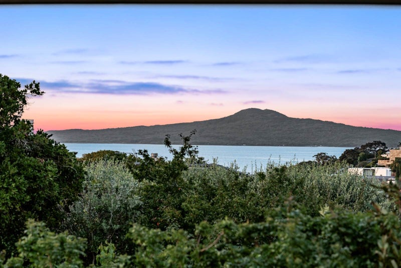 16A Tuhimata Street, St Heliers, Auckland - Carousel 2