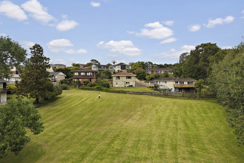 99 Eban Avenue, Hillcrest, Auckland - Carousel 2