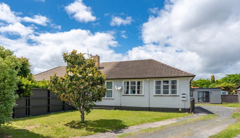 12 Le Quesne Place, Fairfield, Hamilton - Carousel 1
