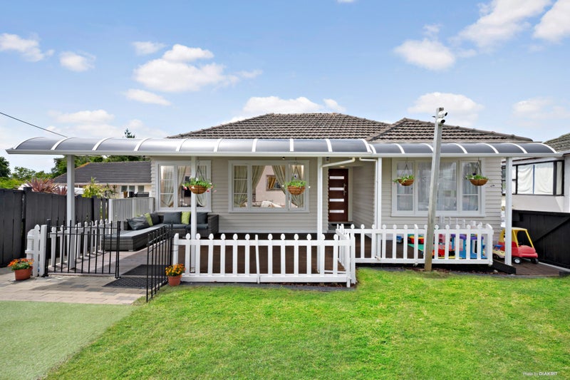 1516 Dominion Road Extension, Mount Roskill, Auckland - Carousel 1