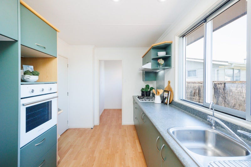 8 Paradise Place, Milson, Palmerston North - Carousel 2