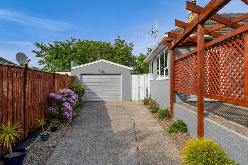 10 Pembroke Street, Westown, New Plymouth - Carousel 2