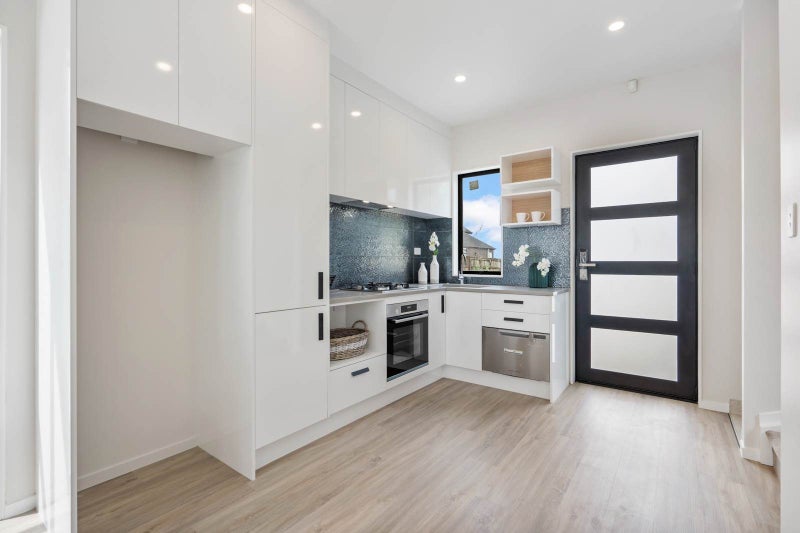 1/80 Ruawai Road, Mount Wellington, Auckland - Carousel 2