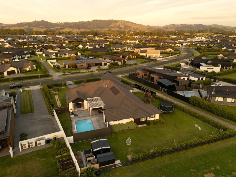 19 Mike Smith Drive, Cambridge, Cambridge - Carousel 50