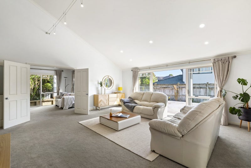 16 Oakway Drive, Schnapper Rock, Auckland - Carousel 2