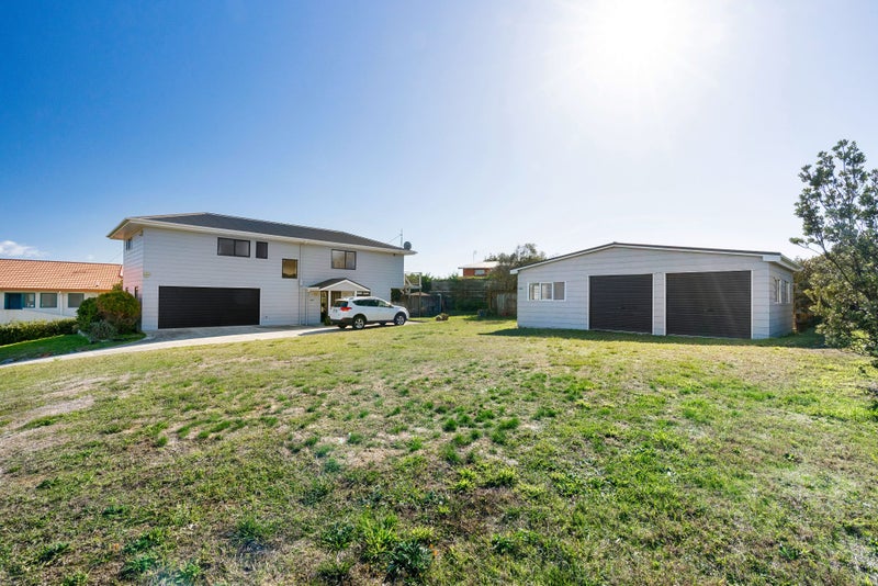Property Valuation for 15 & 17 Aranui Avenue, Waitarere Beach