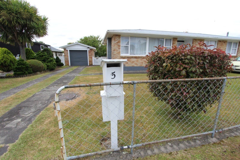 5 Strathmore Drive, Tokoroa - Carousel 1