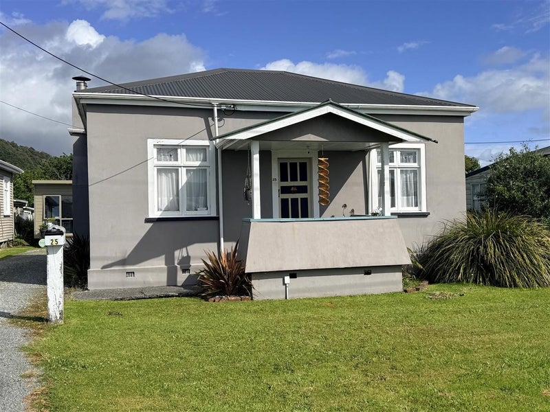 25 Richmond Street, Cobden, Greymouth - Carousel 1