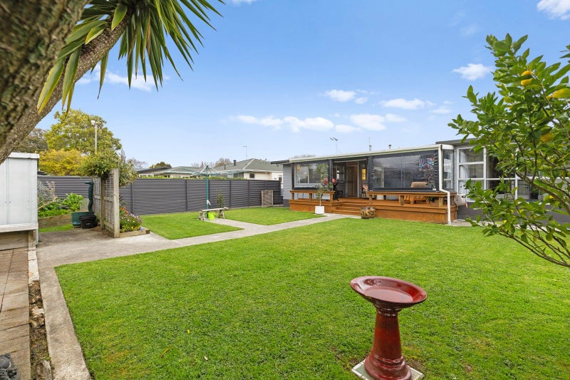 9 Hampden Street, Awapuni, Palmerston North - Carousel 42