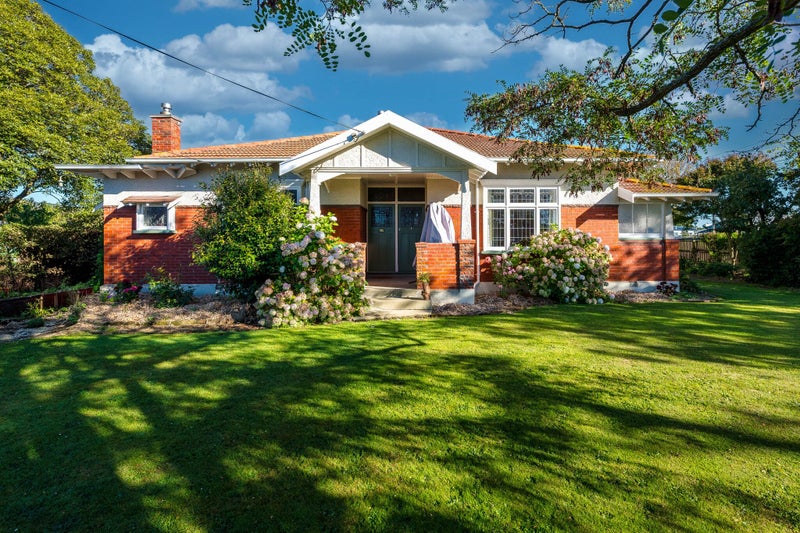 44 Harris Street, Waimate, Waimate - Carousel 1