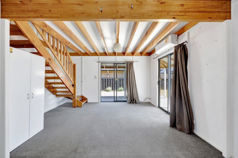 3A Gadsby Place, Hamilton East, Hamilton - Carousel 1