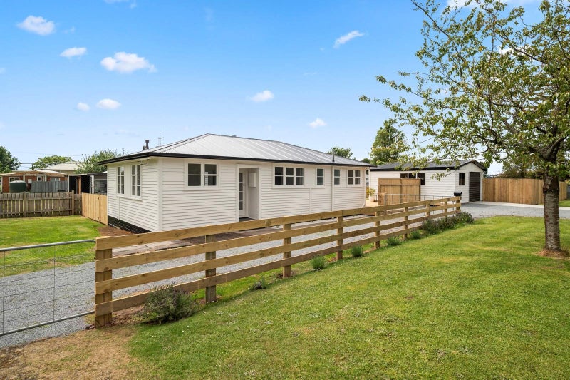 59 Umuroa Street, Mamaku - Carousel 1