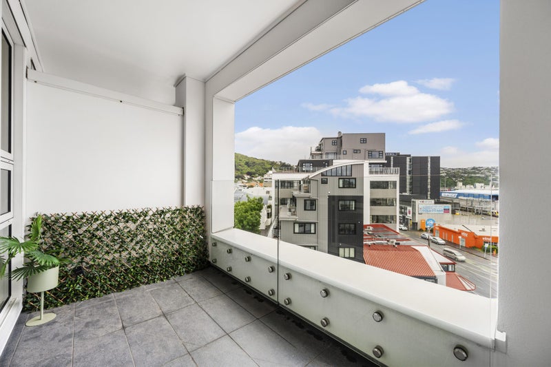 309/107 Thorndon QUAY, THORNDON, Wellington - Carousel 2