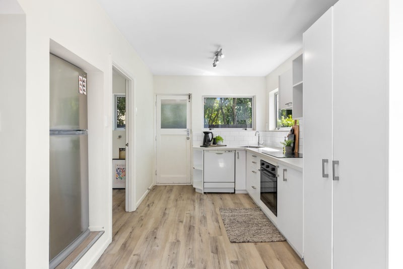 1/34 Holly Road, St Albans, Christchurch - Carousel 11