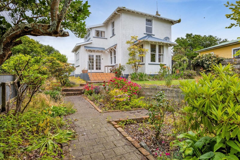 17 Caplen Street, Hawera - Carousel 2