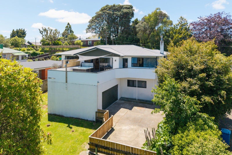 4 Hillview Terrace, Levin, Levin - Carousel 2