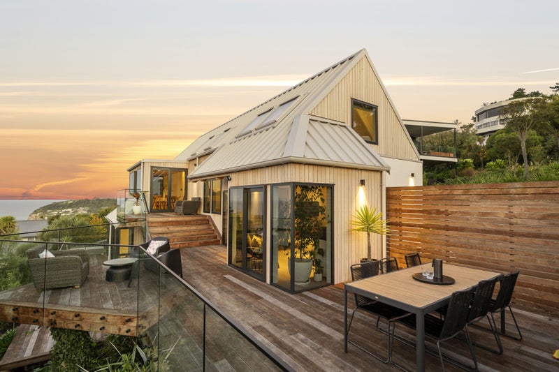 16 Panorama Road, Clifton, Christchurch - Carousel 1