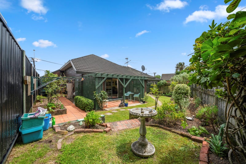 2/5 Birch Street, Hutt Central, Lower Hutt - Carousel 13