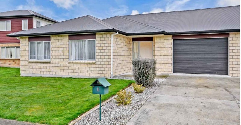 5 Rene Way, Huntington, Hamilton - Carousel 1
