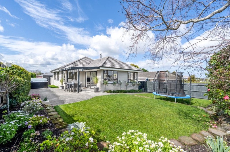 1/34 PATONS RD, Howick, Auckland - Carousel 1
