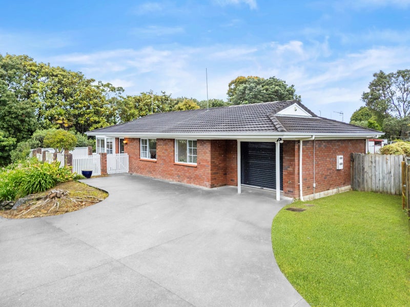 3/4 William Avenue, Greenlane, Auckland - Carousel 1