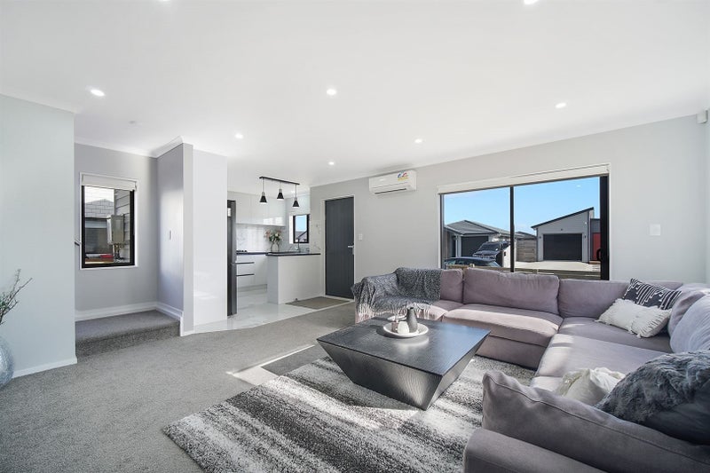 20 Survila Street, Takanini, Auckland - Carousel 2