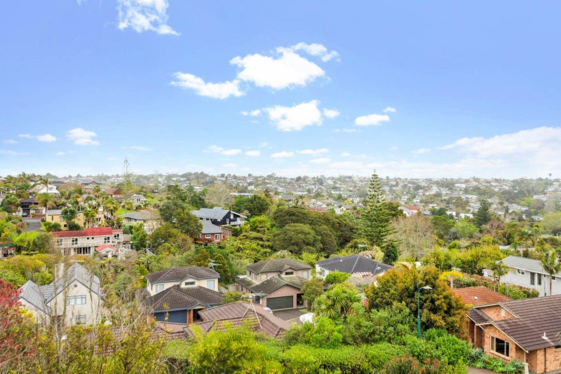 22A View Road, Shelly Park, Manukau City, Auckland - Carousel 2