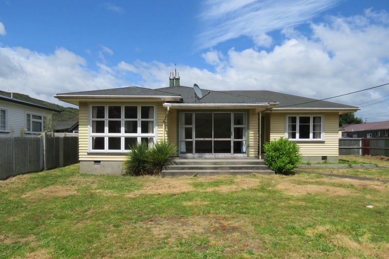72 Main Street, Reefton, Reefton - Carousel 1
