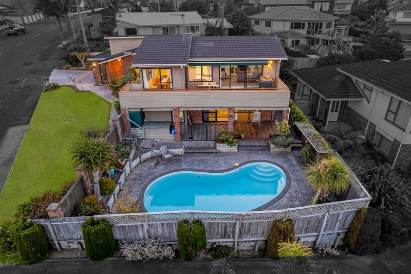 1/46 Westpark Drive, West Harbour, Auckland - Carousel 1