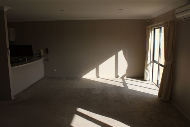 2/14 Ponderosa Drive, Oteha, Auckland - Carousel 11