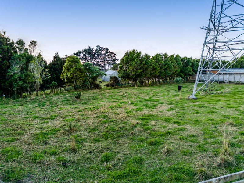 38 Honeyfield Drive, Whalers Gate, New Plymouth - Carousel 22