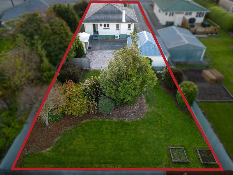 21 Harris Street, Waimate, Waimate - Carousel 16