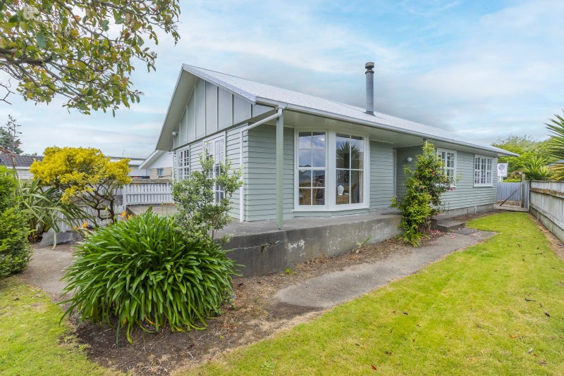 44 Walton Road, Paraparaumu Beach, Paraparaumu - Carousel 1