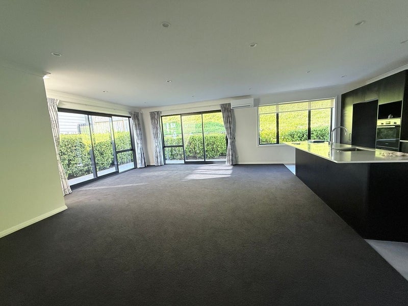 122 Godfrey Drive, Orewa, Orewa - Carousel 1