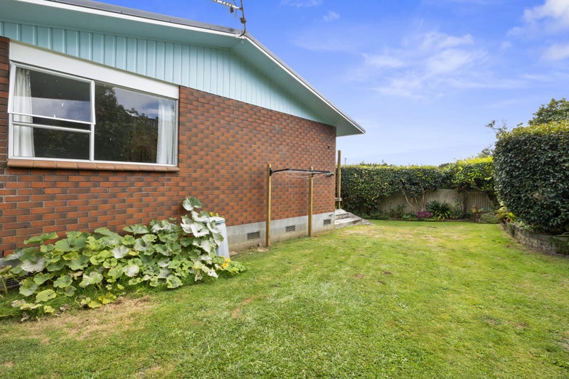 2/3 Bideford Street, Brooklands, New Plymouth - Carousel 11