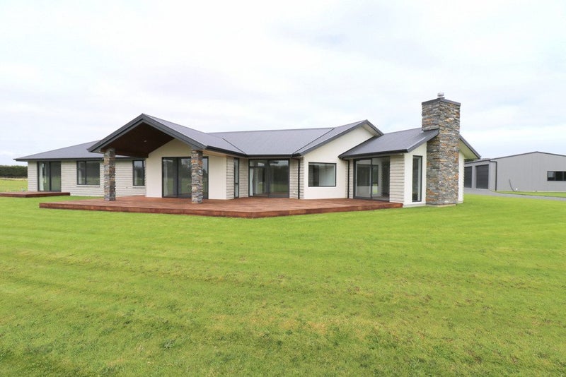 33 Billy Way, West Plains, Invercargill - Carousel 1